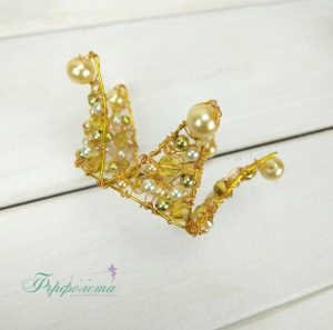 Корона с перли