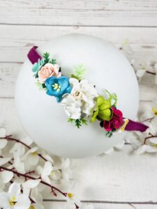 Ръчно изработена диадема с цветя