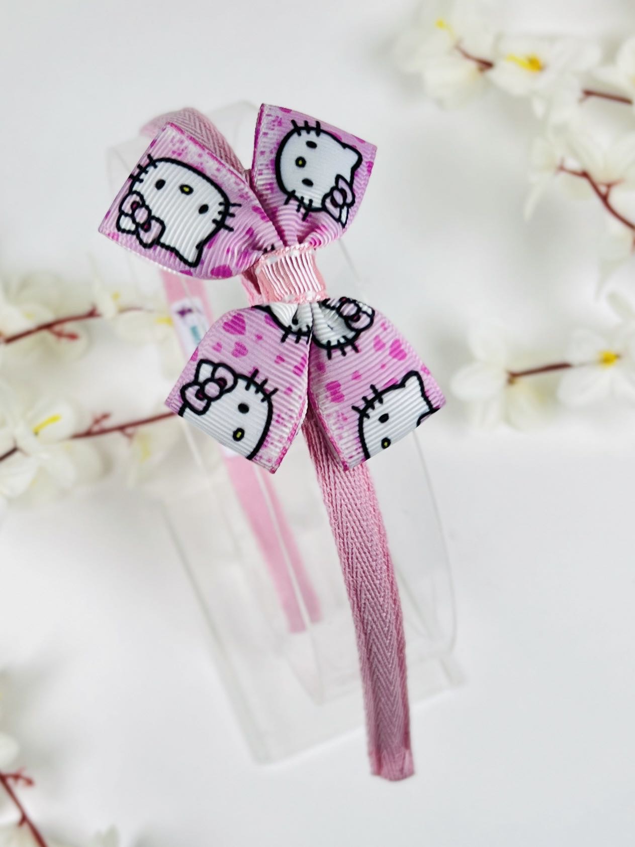 Диадема с панделка Диадема с панделка