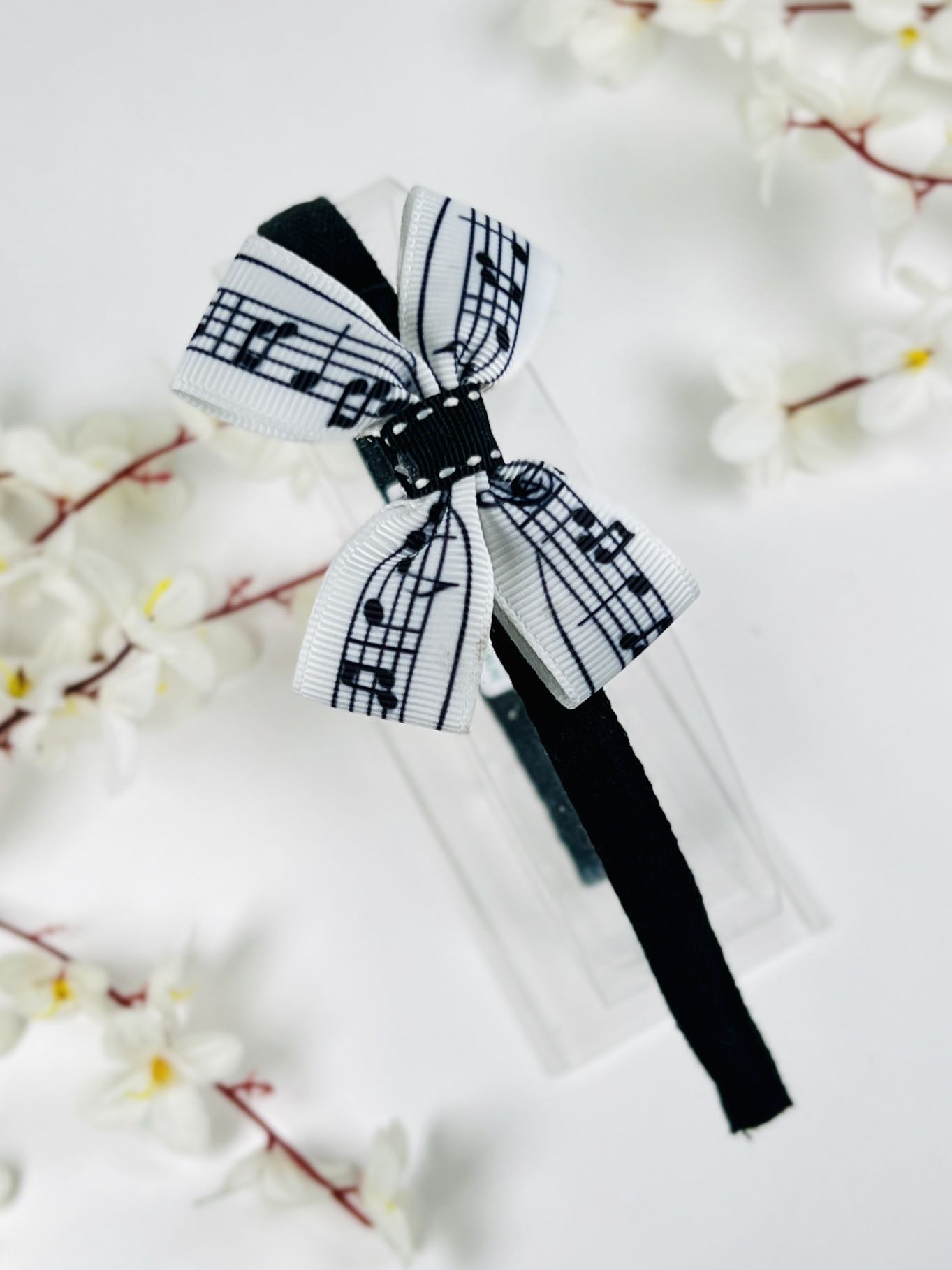 Ръчно изработена диадема Ръчно изработена диадема