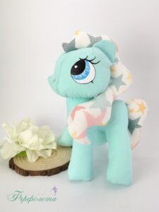 Играчка пони (1)