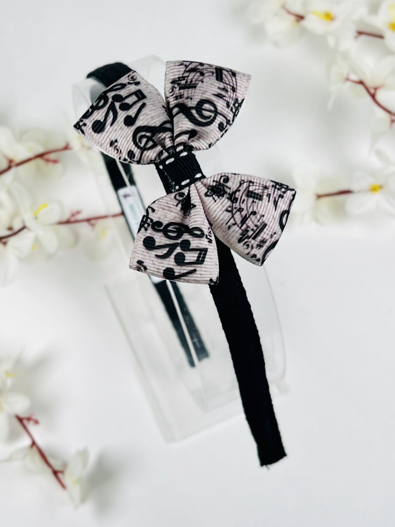 Ръчно изработена диадема Ръчно изработена диадема