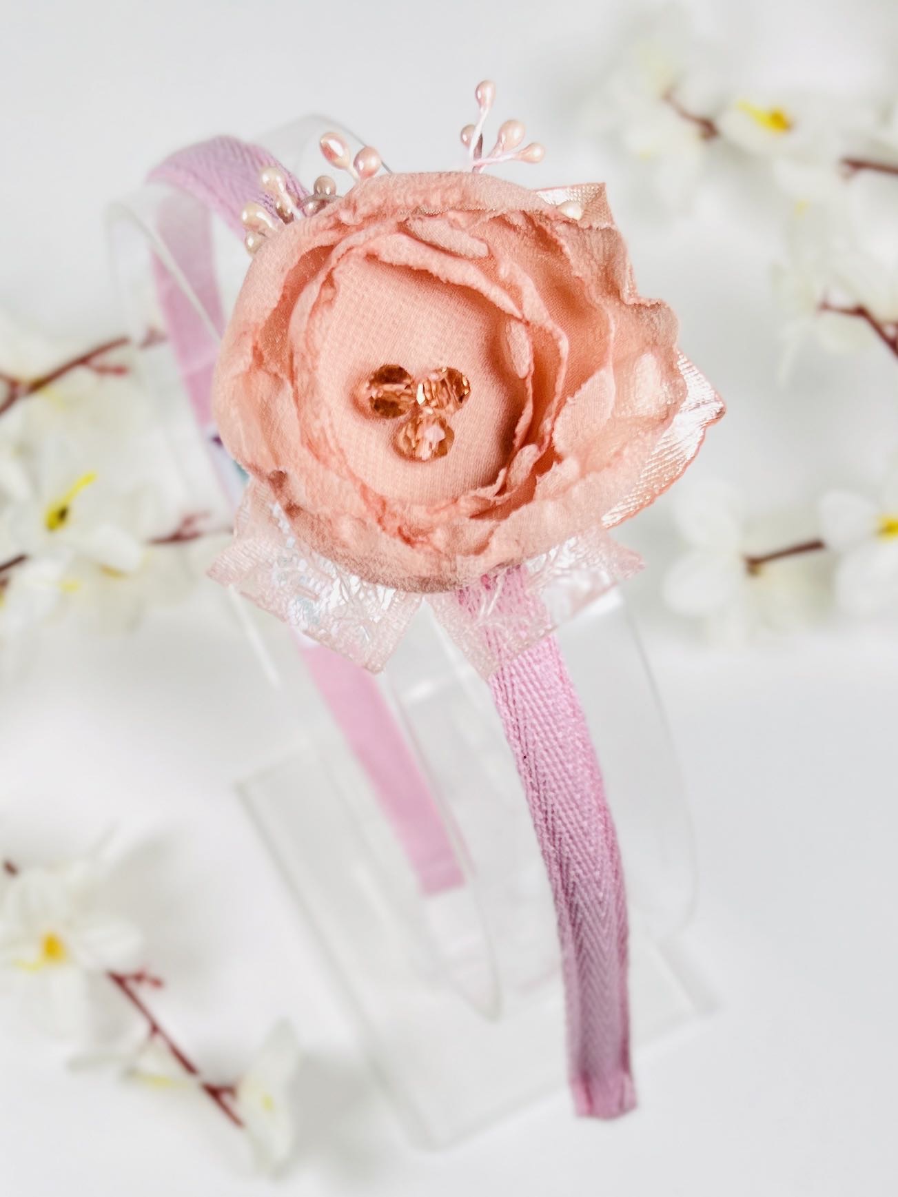 Диадема с цвете