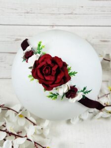 Ръчно изработена диадема с цветя