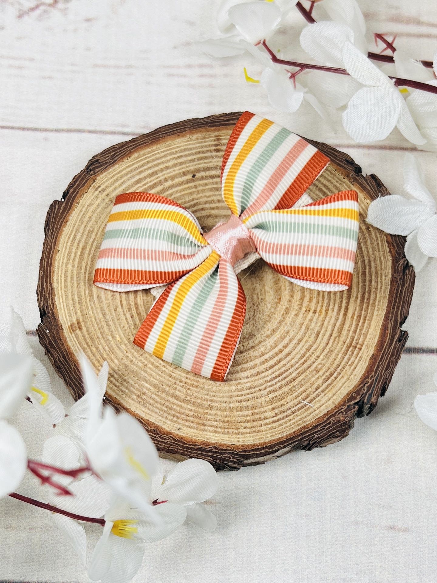 Аксесоар за коса фиба