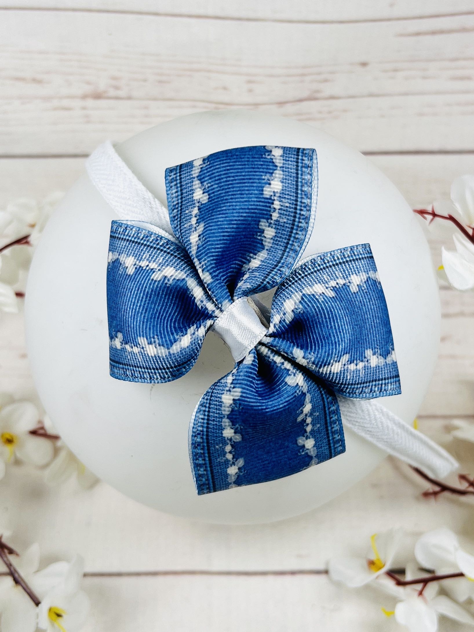 Диадема с голяма панделка Диадема с голяма панделка