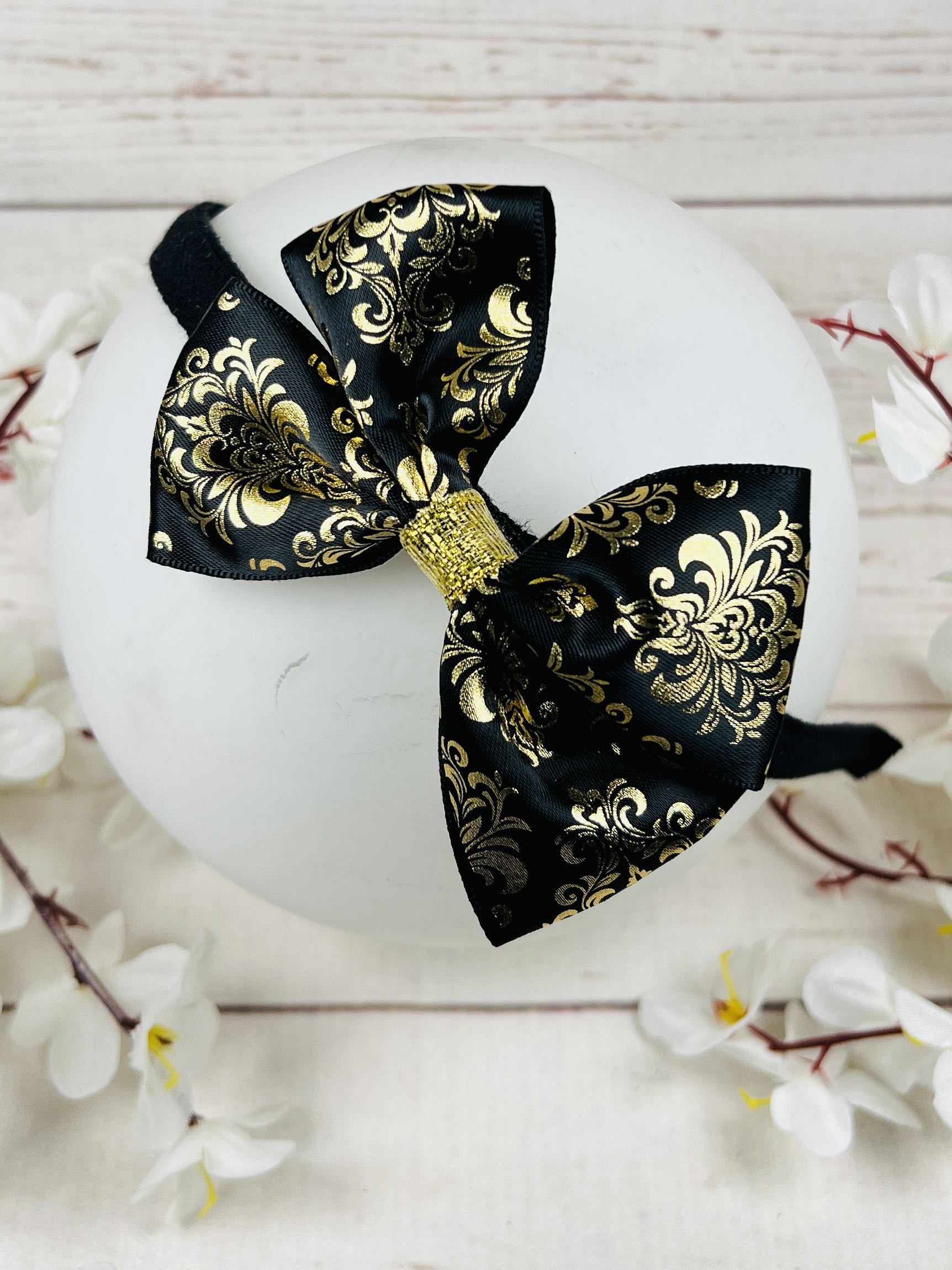 Диадема с панделка Диадема с панделка