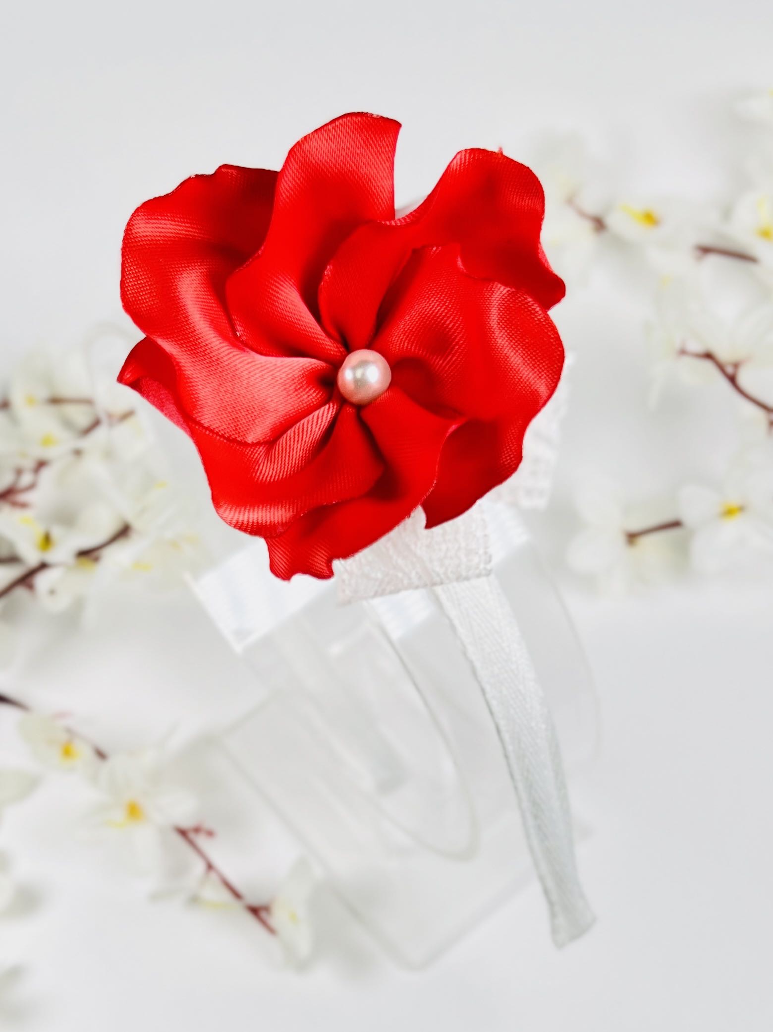 Диадема с цвете